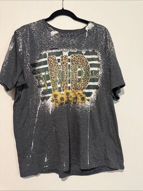 Bella Canvas Dark Gray ND Leopard Sunflower Graphic Tee